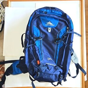 High Sierra 40L Trail Pack,Navy Blue Unisex, with straps